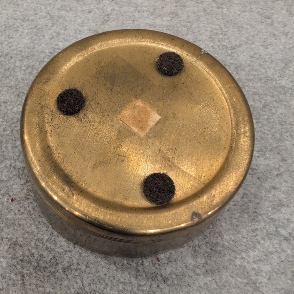 Vintage Brass Trinket Box Decorative Enamel Floral Bow Lid - Picture 4 of 7